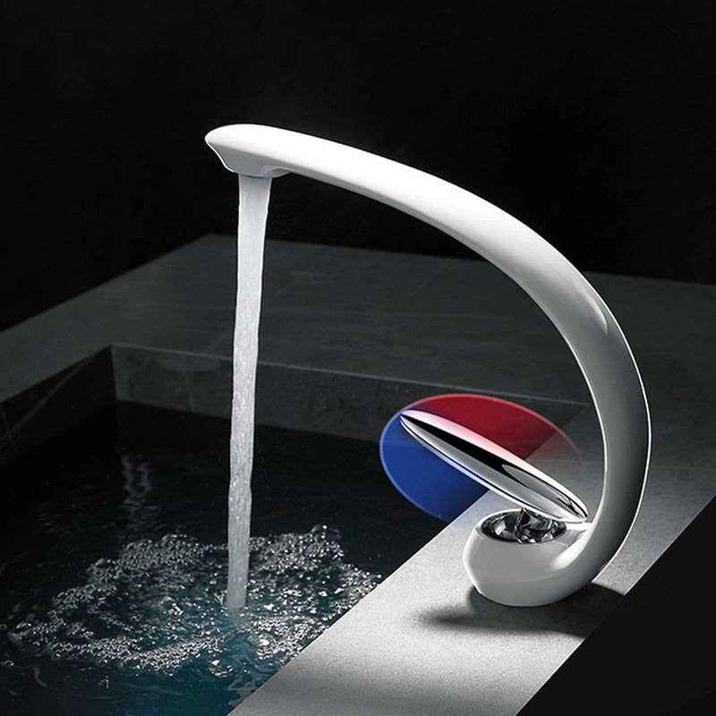 Llave Lavamanos Curva Premium Acero Inoxidable Negro Baño