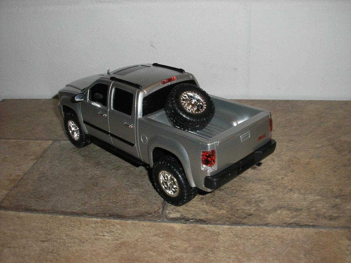 Auto Control Remoto Camioneta 1:24 Gmc Sierra Denali Con luces